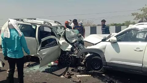 सौजन्य (एक्स)