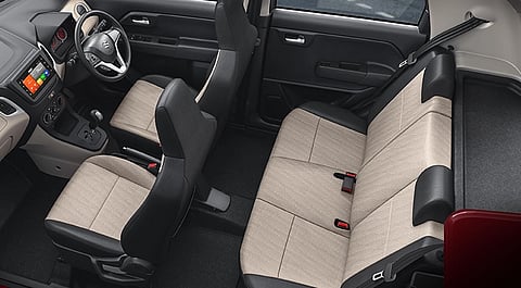 'ही' परवडणारी कार देते 25 Kmplचं भन्नाट मायलेज! ग्राहकांना लावलंय वेड