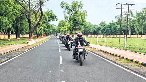 वीरांच्या शौर्याला भारतीय लष्कराचे अनोखे वंदन; लष्कराच्या जाँबाज अधिकाऱ्यांचे कारगीलच्या दिशेने कूच