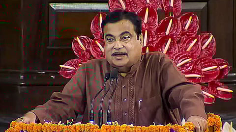 विम्याच्या हप्त्यावरील जीएसटी मागे घ्या! केंद्रीय मंत्री नितीन गडकरींचे अर्थमंत्र्यांना पत्र; सध्या विम्यावर १८ टक्के जीएसटी