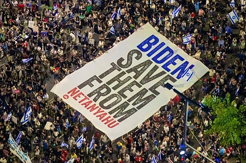 नेतन्याहूंच्या हकालपट्टीची, ओलिसांच्या सुटकेची मागणी; तेल अवीवमध्ये नागरिकांचे आंदोलन