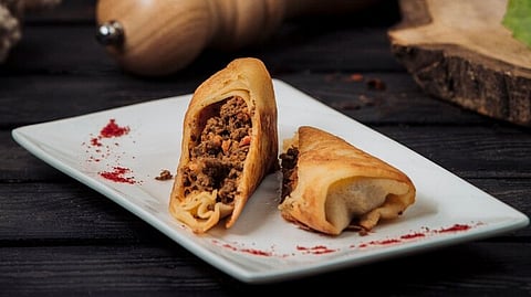 Bread Roll Recipe: संध्याकाळच्या छोट्या भुकेसाठी बनवा ब्रेड रोल, जाणून घ्या सोपी रेसिपी!