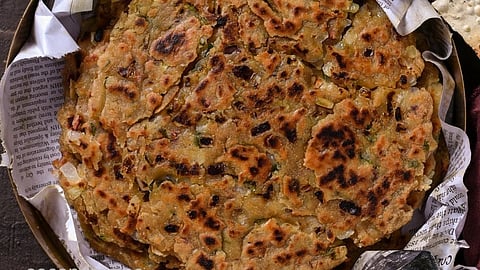 Sindhi Koki Recipe: नाश्त्यात बनवा कुरकुरीत, मसालेदार सिंधी कोकी; जाणून घ्या कसा बनवला जातो हा खास पराठा