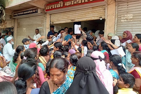 लाडकी बहीण योजना : शेतातील कामासाठी मजूर मिळेना; शेतकरी त्रस्त