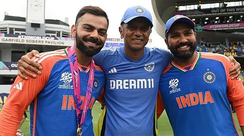 रोहितच्या विनंतीमुळे त्यावेळी प्रशिक्षकपद पुन्हा स्वीकारले! द्रविड यांनी निरोपाच्या भाषणात दिला आठवणींना उजाळा