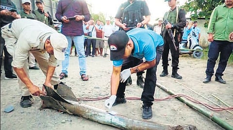 मणिपूरच्या माजी मुख्यमंत्र्यांच्या निवासस्थानावर बॉम्बहल्ला