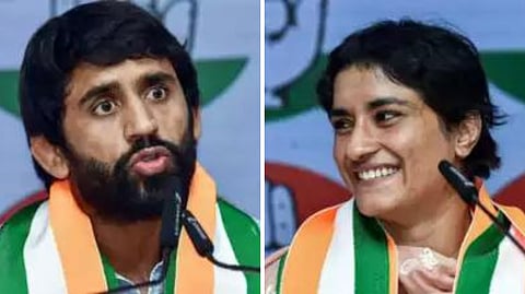 पुनिया, फोगट यांचे राजीनामे स्वीकारले