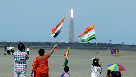 Chandrayaan-4: 'चांद्रयान-४' मोहिमेला मंजुरी; २,१०४ कोटींची तरतूद