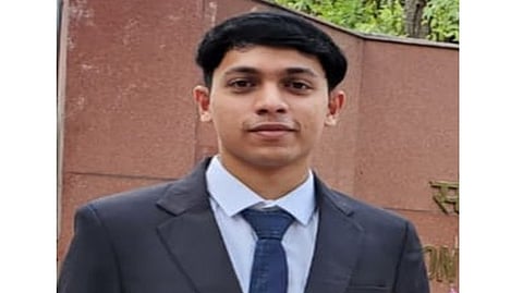 यूपीएससीच्या अभियांत्रिकी सेवेत सौरभ गवंडे महाराष्ट्रात पहिला