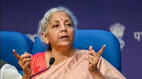 निवडणूक रोखे योजना : सीतारामन यांच्याविरुद्धच्या चौकशीला कर्नाटक उच्च न्यायालयाची स्थगिती