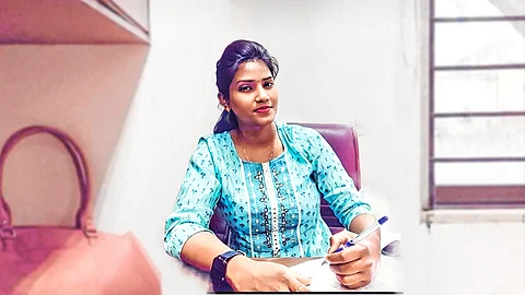 निराधार दुर्गांची जीवनभरारी! संघर्षातून घडलेली संशोधक परिचारिका पूजा; महिला सबलीकरणाची अनोखी कहाणी