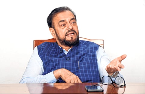 मानखुर्दमध्ये २२ उमेदवार निवडणुकीच्या रिंगणात, अबू आझमींसमोर गड राखण्याचे आव्हान; महायुतीतील पक्ष आमनेसामने