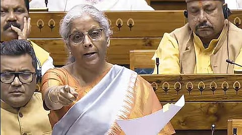 आता बँकेत चार व्यक्तींना नामनिर्देशित करता येणार; संसदेत बँकिंग कायदे (दुरुस्ती) विधेयक मंजूर