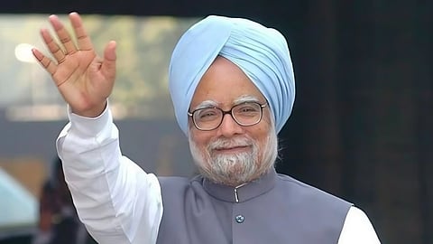 अर्थपितामह डॉ. मनमोहन सिंग कालवश! रिझर्व्ह बँकेचे गव्हर्नर ते पंतप्रधान असा अनोखा प्रवास; सात दिवसांचा राष्ट्रीय दुखवटा जाहीर