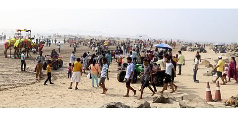 New Year 2025 : थर्टी फर्स्टसाठी रायगडच्या किनाऱ्यावर पर्यटक दाखल; हॉटेल्स, रेस्टॉरंट, रिसॉर्ट हाउसफुल्ल