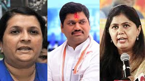 अंजली दमानिया,धनंजय मुंडे, पंकजा मुंडे ( [डावीकडून)
