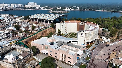 वडनगरमध्ये पुरातत्त्व अनुभव संग्रहालय, प्रेरणा व क्रीडा संकुलाचे अमित शहांच्या हस्ते आज उद्घाटन