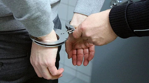धक्कादायक! 'सीक्रेट' भेटीवेळी चिमुकला रडायला लागला; बॉयफ्रेंड भडकला, विवाहित प्रेयसीच्या मुलाचा थेट जीव घेतला
