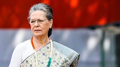 मतदार यादीवरून भाजपचा सोनिया गांधींवर निशाणा