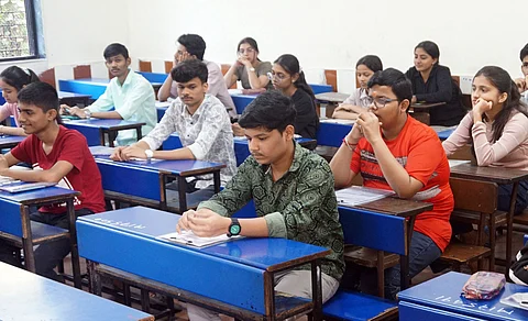 बारावीच्या पहिल्याच पेपरला कॉपीची ४२ प्रकरणे; छत्रपती संभाजीनगर विभागात सर्वाधिक २६ गैरप्रकार