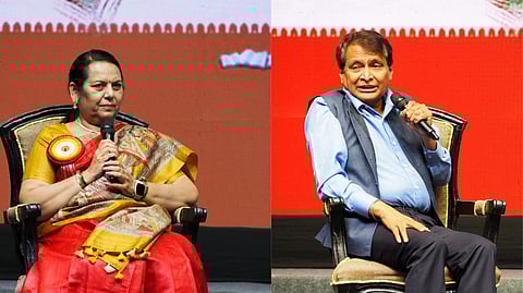 विधान परिषदेच्या उपसभापती डॉ. नीलम गोऱ्हे, माजी केंद्रीय मंत्री सुरेश प्रभू (डावीकडून)