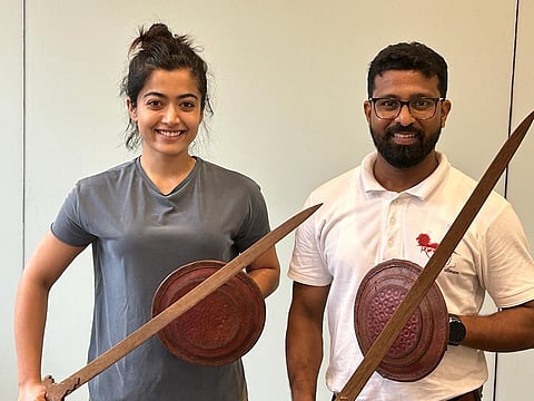 प्रणवने ‘छावा’च्या युद्धदृश्यांना दिली नवसंजीवनी; प्रशिक्षणातून कलाकारांनी अनुभवले मराठ्यांचे युद्धतंत्र!