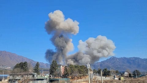 आपल्याच देशात अनावधानाने टाकले एकामागून एक ८ बॉम्ब, दक्षिण कोरियात उडाली खळबळ
