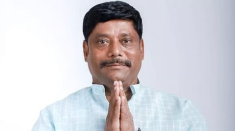 रविंद्र धंगेकरांनी सोडला काँग्रेसचा 'हात', शिवसेना शिंदे गटात करणार प्रवेश, म्हणाले - "सत्ता असल्याशिवाय...