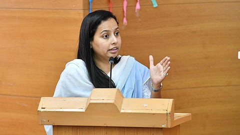 एप्रिलचे पैसे २-३ दिवसांत मिळणार; लाडक्या बहिणींना आदिती तटकरे यांचा दिलासा