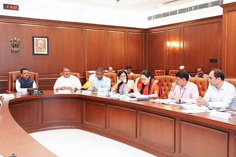 ‘टेस्ट टू ट्रिटमेंट’ कामगारांसाठी नवसंजीवनी; ५० लाखांहून अधिक कामगारांची आरोग्य तपासणी - आकाश फुंडकर