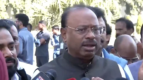 सीमाभागातील मराठी तरुणांना दिलासा! प्रशिक्षण व कौशल्य विकास केंद्र सुरू होणार; महसूलमंत्र्यांनी विधान परिषदेत दिली माहिती