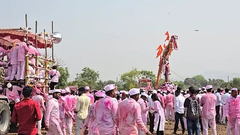 काशीनाथाच्या नावानं चांगभलं'च्या गजरात बगाड यात्रेला सुरुवात; राज्यभरातून भाविक लाखोंच्या संख्येने दाखल