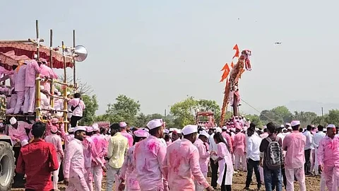काशीनाथाच्या नावानं चांगभलं'च्या गजरात बगाड यात्रेला सुरुवात; राज्यभरातून भाविक लाखोंच्या संख्येने दाखल