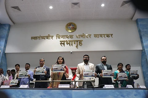 नागरीकांवर कोणत्याही प्रकारच्या करवाढीचा बोजा नाही; KDMC ने २०२५-२६ चे अंदाजपत्रक केले सादर