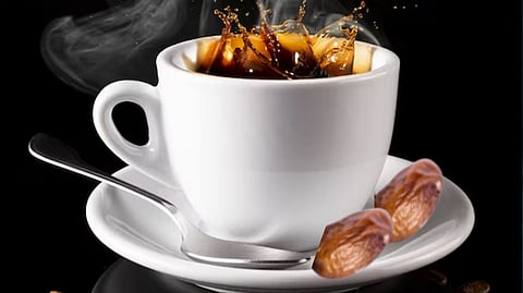 फक्त दोन खजूर आणि एक कप ब्लॅक कॉफी, वजन होईल झपाट्याने कमी, जाणून घ्या कसे?