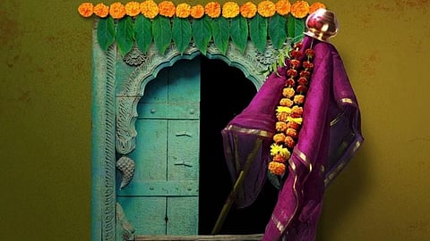 आला सण मोठा, गुढी उभारू चला...