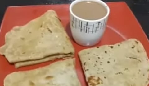 तुम्हीसुद्धा चहा-चपातीचा नाश्ता करता? जाणून घ्या आरोग्याला चांगले की वाईट