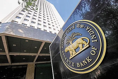 EMI होणार कमी! RBI कडून मोठा दिलासा; रेपो रेटमध्ये केली कपात