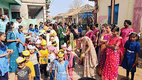 जिल्हा परिषदेच्या सीबीएसई शाळेची पहिली घंटा वाजली; कर्जतमध्ये पहिली इयत्ताचे वर्ग सुरू