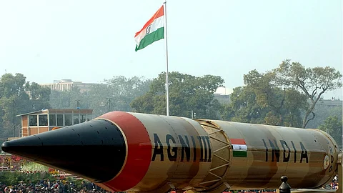 भारताचा संरक्षण खर्च पाकिस्तानपेक्षा ९ पट अधिक; स्टॉकहोम आंतरराष्ट्रीय शांतता संशोधन संस्थेचा अहवाल