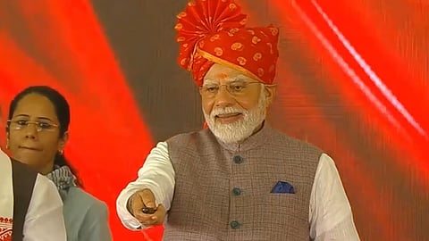 धमन्यांमधून रक्त नव्हे, गरम सिंदूर वाहतेय! पंतप्रधानांचा पाकला पुन्हा इशारा