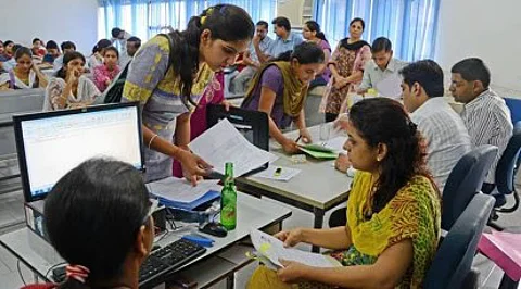 अकरावी प्रवेशाचा गोंधळ कायम; विद्यार्थ्यांना अर्ज भरण्यात अडचणी