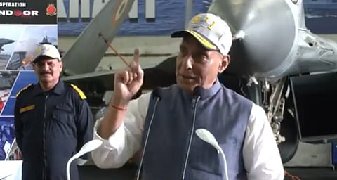 संरक्षण मंत्री राजनाथ सिंह यांचा INS विक्रांतवरून पाकिस्तानला इशारा; भविष्यात पाकिस्तानने काहीही प्रयत्न केल्यास..