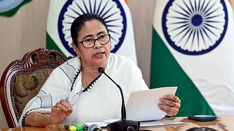हिंमत असल्यास उद्याच निवडणुकीची तारीख जाहीर करा; ममतांचे मोदींना आव्हान