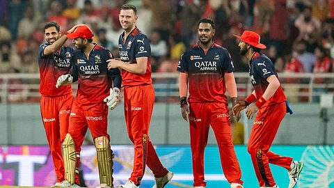 विराटसह बंगळुरूची यंदा स्वप्नपूर्ती?पहिल्यावहिल्या संस्मरणीय आयपीएल जेतेपदापासून आता एक पाऊल दूर