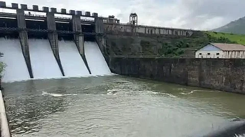 साताऱ्यात धरणांच्या पाणीपातळीत वाढ; कोयना, वीरमधून विसर्ग सुरू, लघु व मध्यम प्रकल्प पूर्ण क्षमतेने भरले