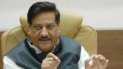 महाराष्ट्रात भाषावाद पेटवला जातोय – पृथ्वीराज चव्हाण