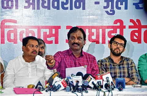 पावसाळी अधिवेशन वादळी ठरणार; हिंदी सक्ती, शेतकरी कर्जमाफी, ‘शक्तिपीठ’वरून विरोधक सरकारला घेरणार