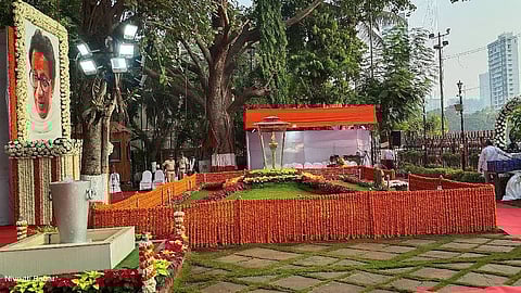 महापौर बंगल्यातच होणार बाळासाहेबांचे स्मारक
