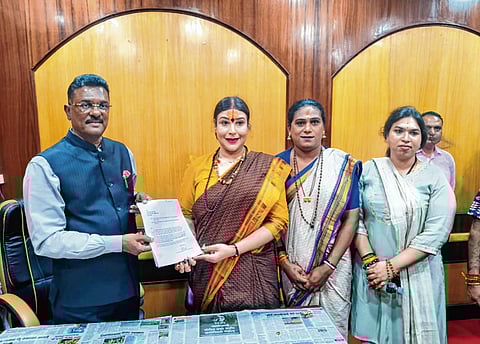 तृतीयपंथीयांनाही एसटी प्रवासात ५० टक्के सवलत; महामंडळाच्या आगामी बैठकीत प्रस्ताव; परिवहन मंत्री सरनाईक यांची माहिती